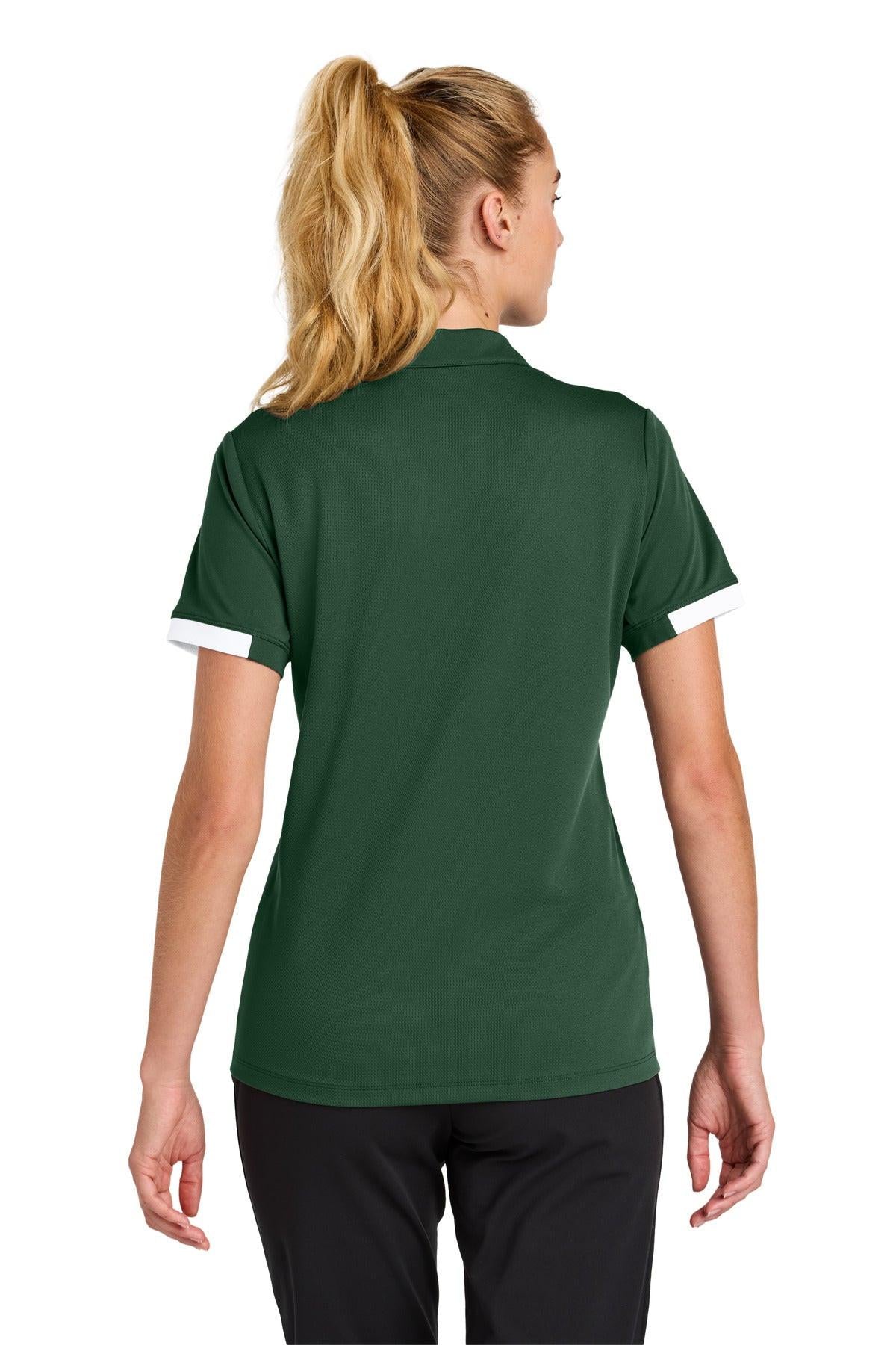 #color_forest green/ white