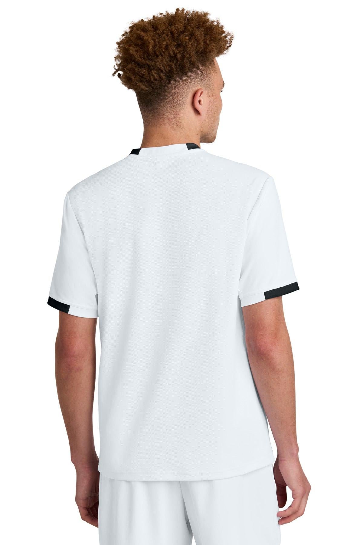 #color_white/ black