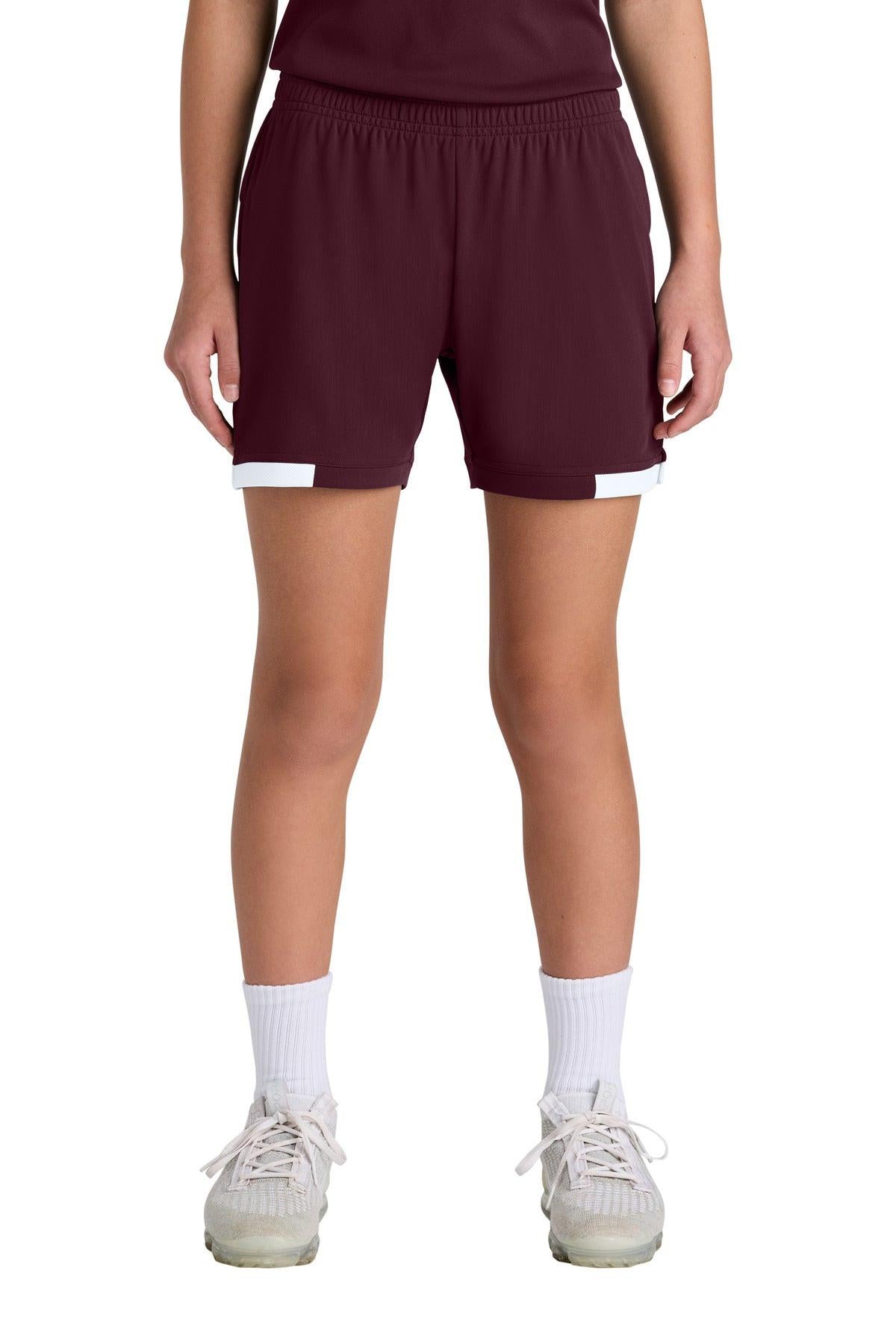 #color_maroon/ white