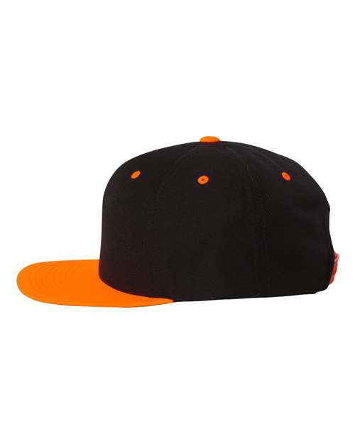 #color_black/ neon orange